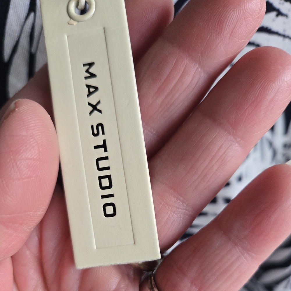 Max Studio Navy and White Leaf Pattern Tunic Dres… - image 4